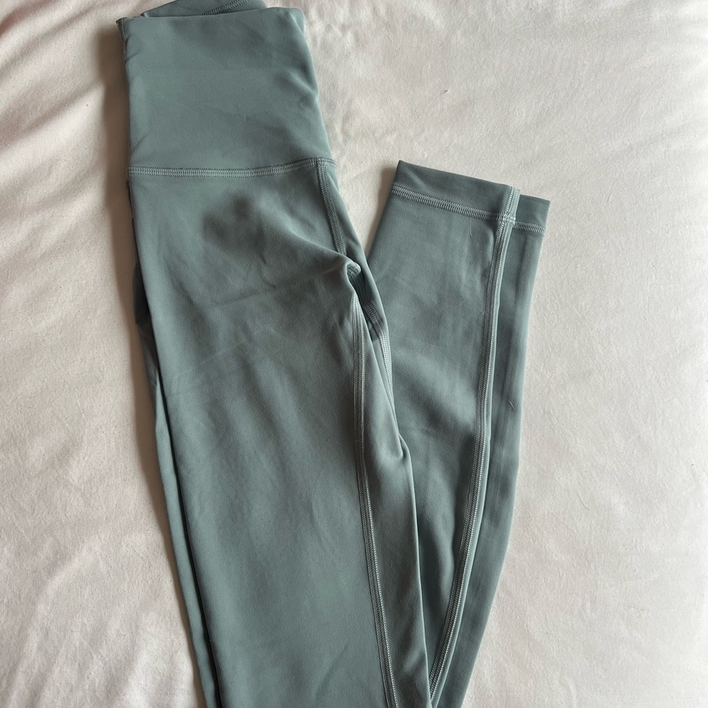 Lululemon Wunder Train High Rise 28” Leggings